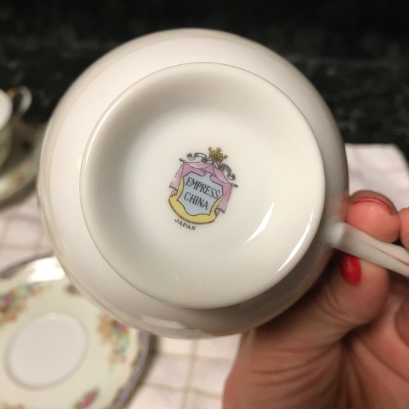 Beautiful 4 guests coffee party. - Picture 6 of 7